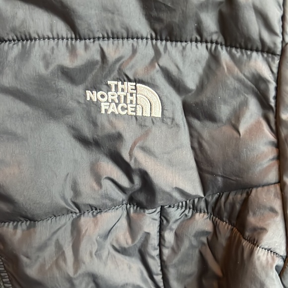 Like new-EUC, black, The North Face packable winter jacket - Picture 3 of 13